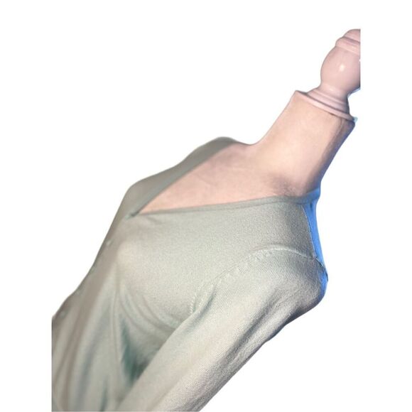 Divided v-neck cardigan - Picture 2 of 8